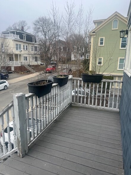 Building Photo - 125 Morrison Ave