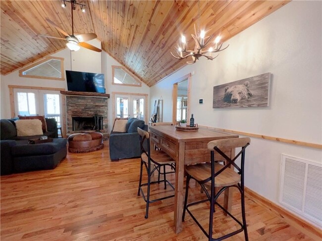 Building Photo - 532 Highland Trail