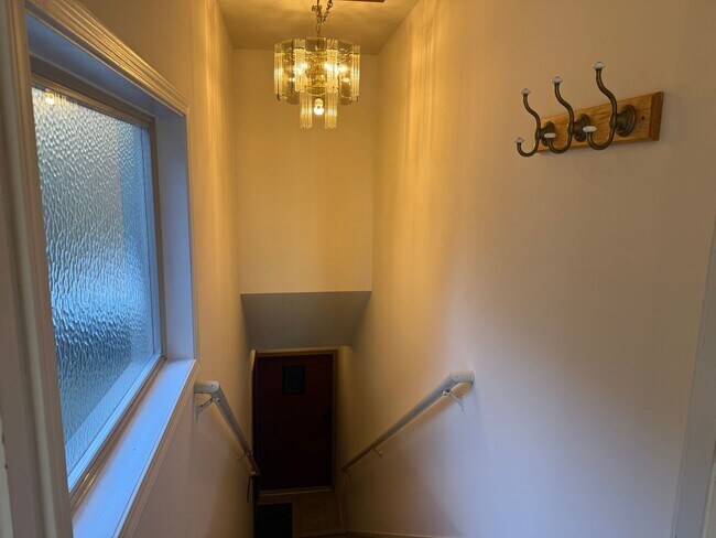 Building Photo - GOEL GUPTA