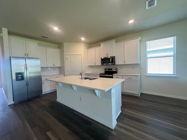 Building Photo - New Build 4 bed/2bath House in The Archer ...