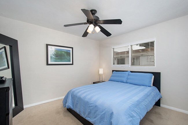 Building Photo - 1059 Grand Ave