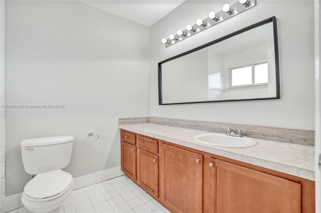 Building Photo - 5441 SW 41st St