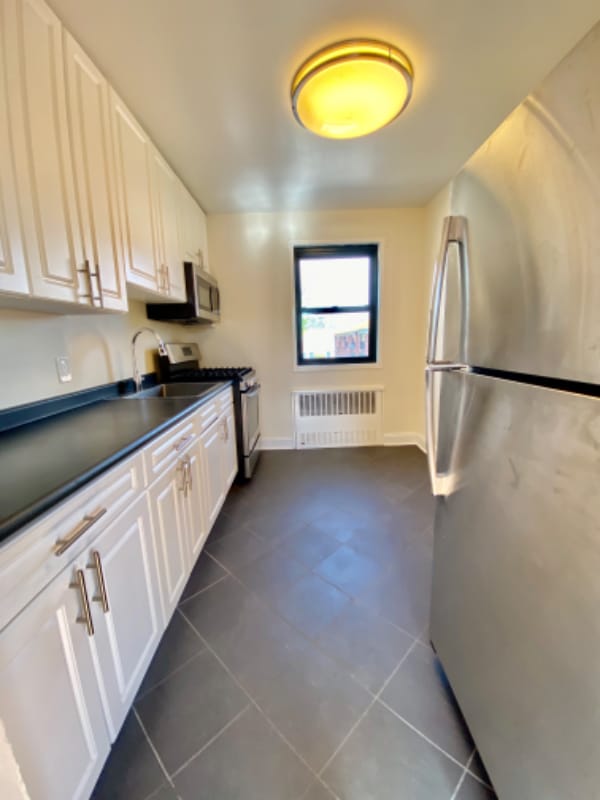 Building Photo - 200 Beacon Hill Dr