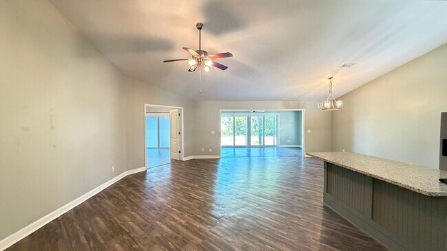 Building Photo - The Glads