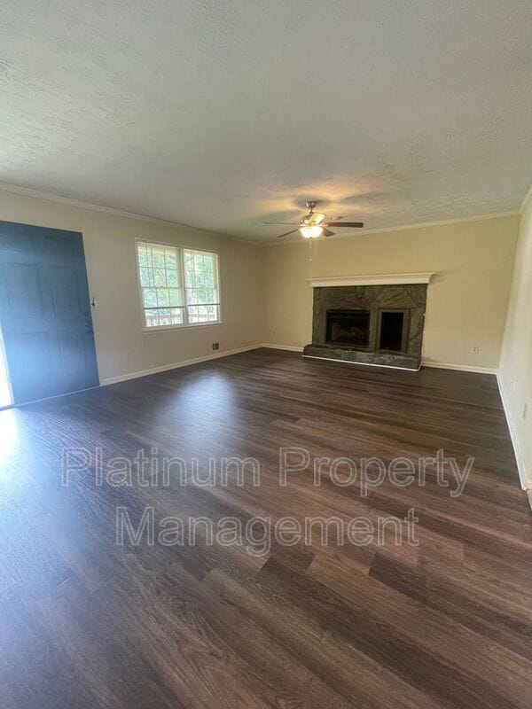 Building Photo - 118 Arbour Way