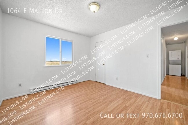 Building Photo - 1064 E Mallon Dr