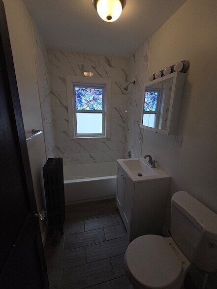 Building Photo - 32 Boutwell St