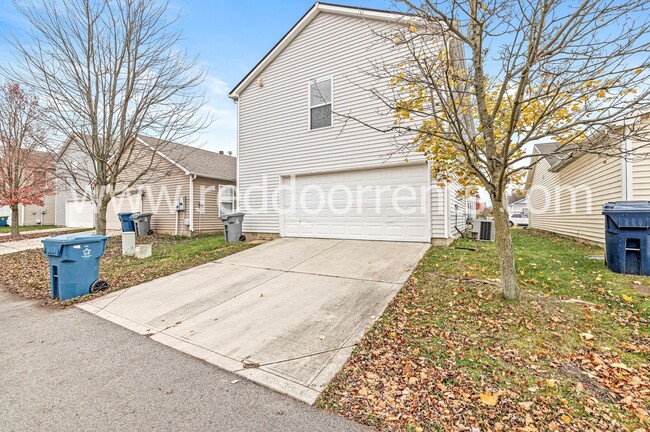 Building Photo - Charm and Convenience- Your 3 Bedroom Have...