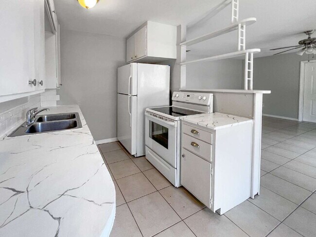 Building Photo - 9861 Orange River Blvd