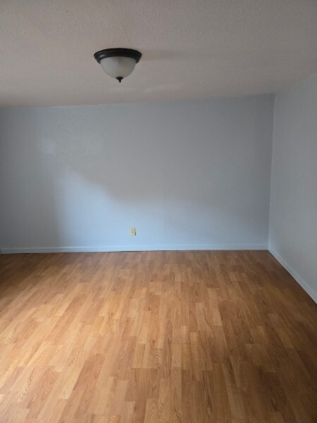 Building Photo - 620 SW 4th Ave