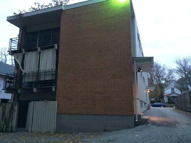 Building Photo - 4031 Locust St