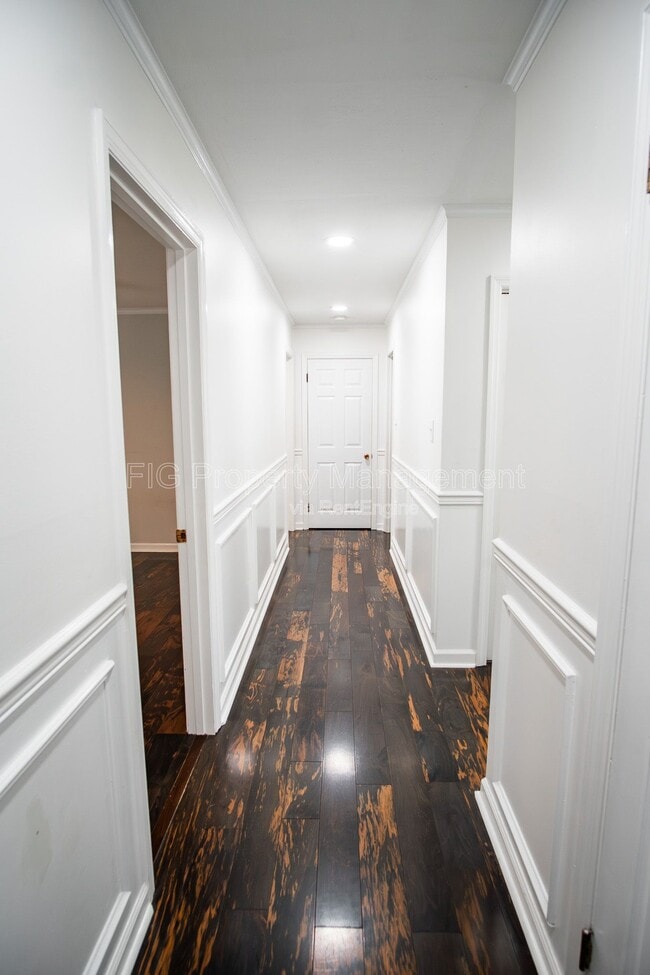 Building Photo - 7205 Canmore Ln NW