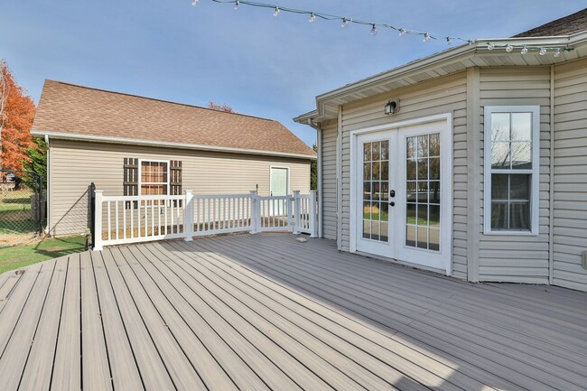 Building Photo - 3 Bedroom, 2 Bath House in Edwardsville