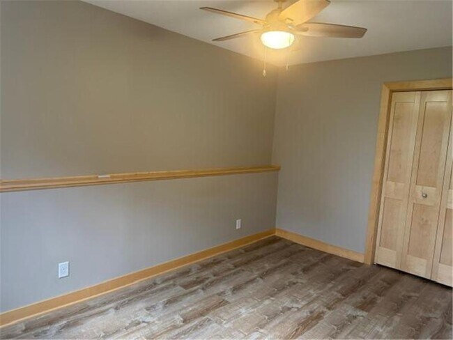 Building Photo - 7936 Grinnell Way