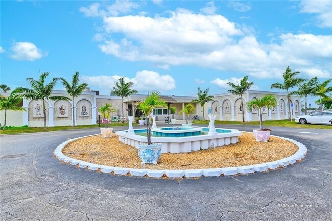 Building Photo - 2879 SW 58th Ct