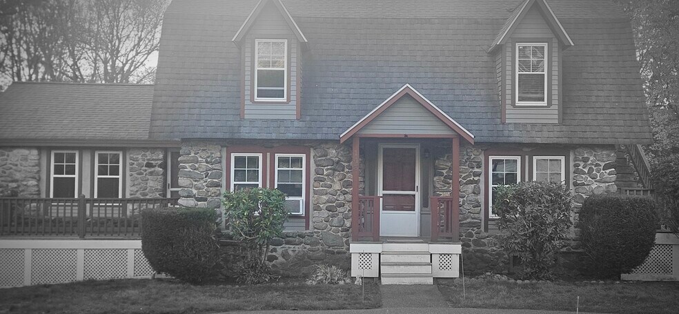 Building Photo - 143 Pollard St