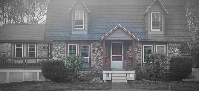 Building Photo - 143 Pollard St