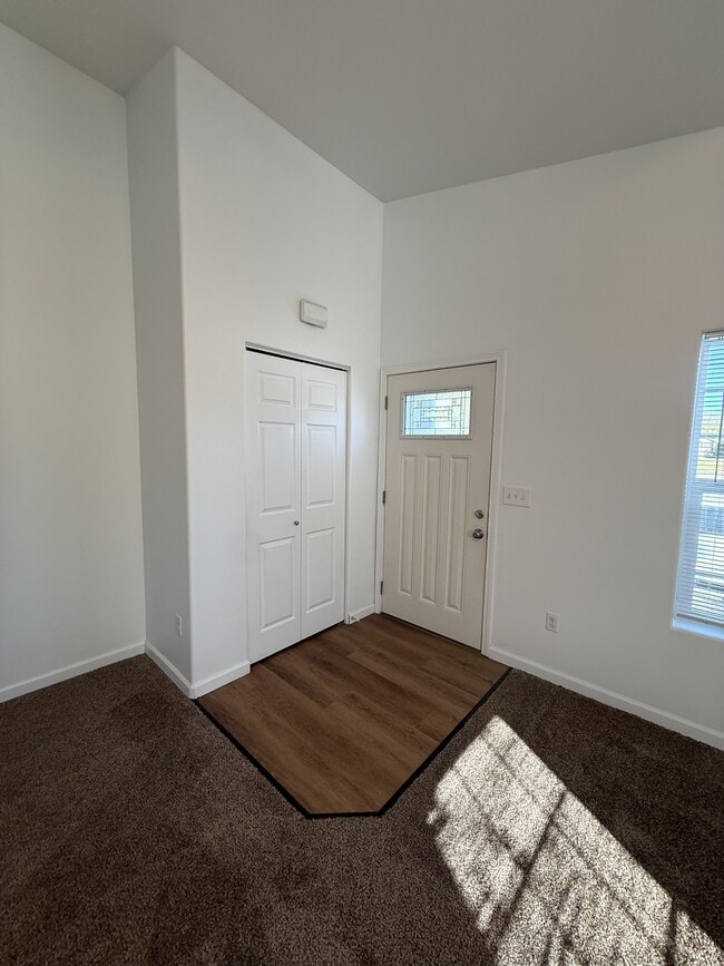 Building Photo - 8122 E Snow Cave Cir
