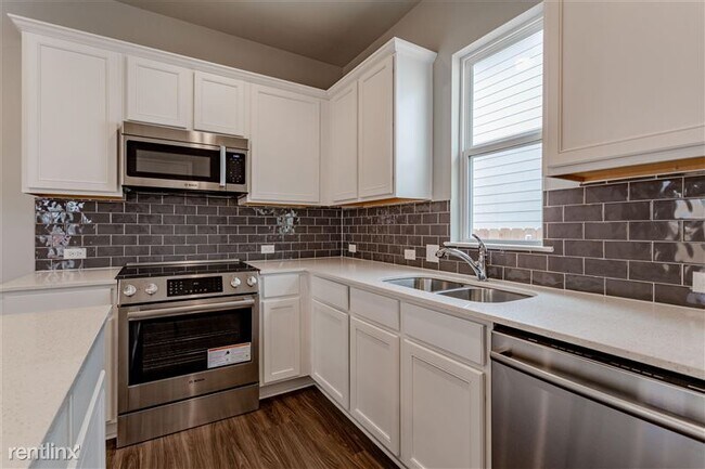 Building Photo - 9603 Grapevine Leaf Dr