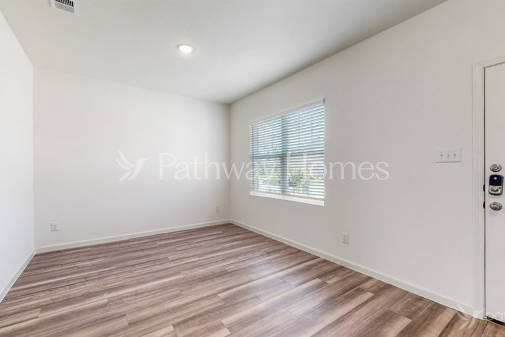 Building Photo - 1428 Ancer Wy