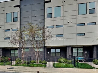 Building Photo - 1625 Hickory St