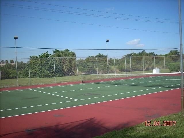 Tennis courts - 490 NW 20th St