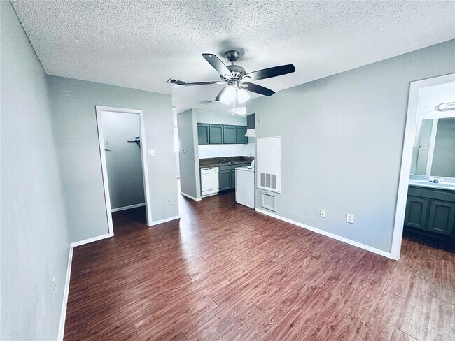 Building Photo - 3702 S 2nd St