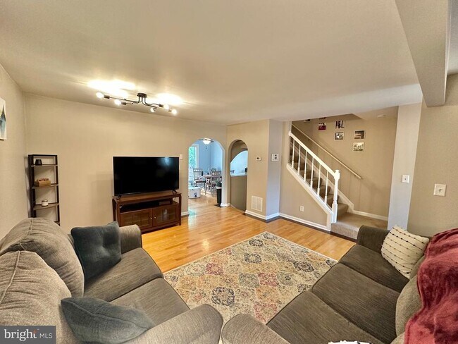 Building Photo - 103 Staunton Ct