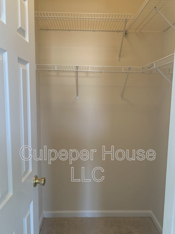 Building Photo - 43771 Maison Blanc Square