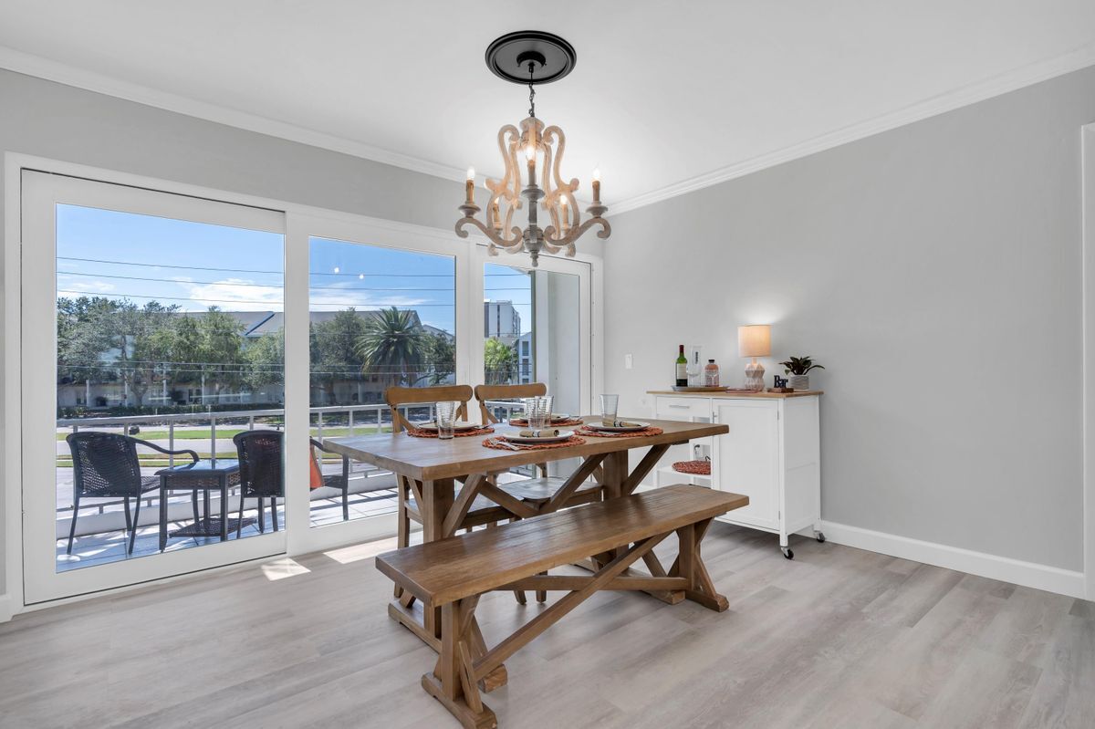 Building Photo - 311 Island Way