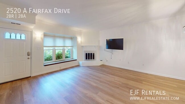 Building Photo - 2520 Fairfax Dr