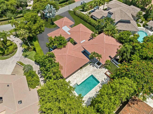 Building Photo - 8118 Los Pinos Blvd