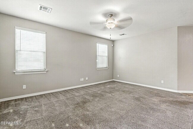 Building Photo - 12360 Desert Path Ct