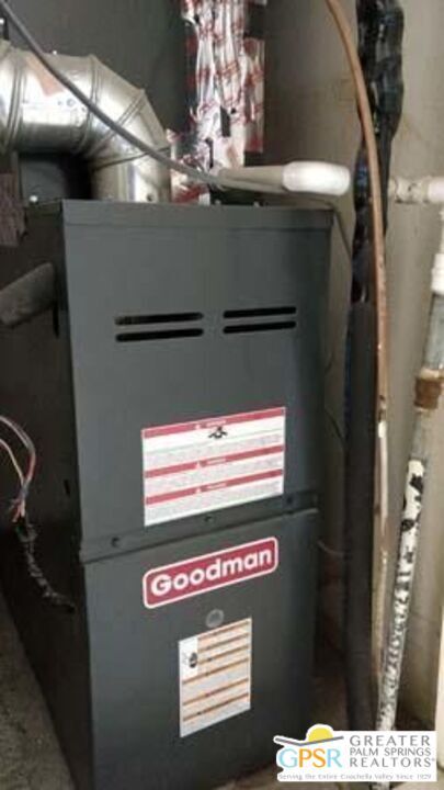 Building Photo - 2518 S Sierra Madre