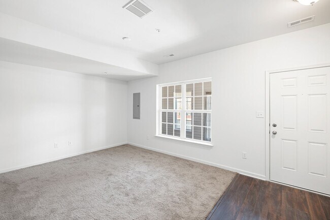 Building Photo - 415 Lenape Way