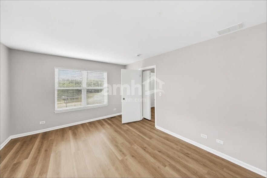 Building Photo - 1204 Stonecrop Ln