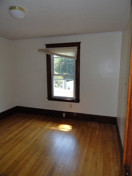 Building Photo - 53 Keswick Rd