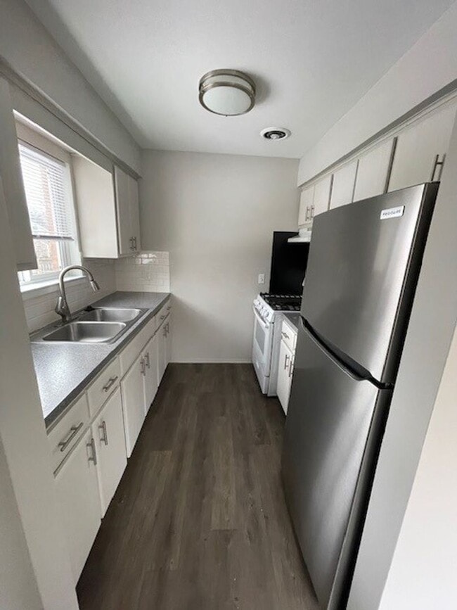 Interior Photo - Kensington Place Apartments