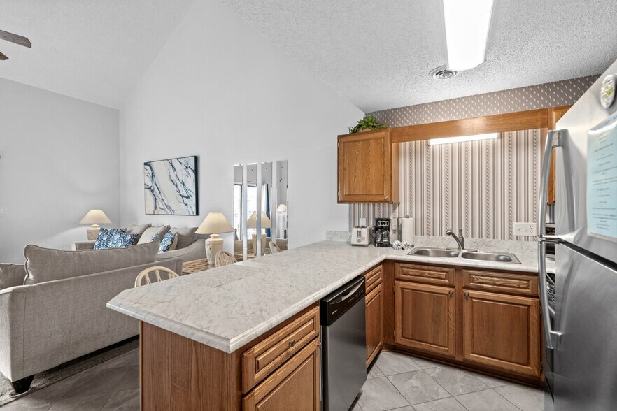 Building Photo - 1930 Bent Grass Dr