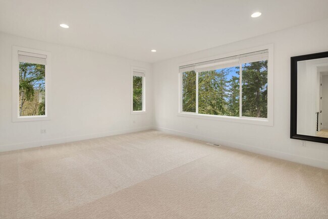 Building Photo - 7967 112th Ln SE