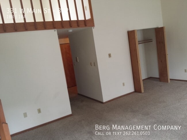 Building Photo - 331 W Main St