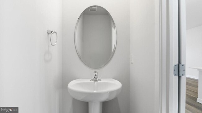 Building Photo - 466 Still Feather Ave