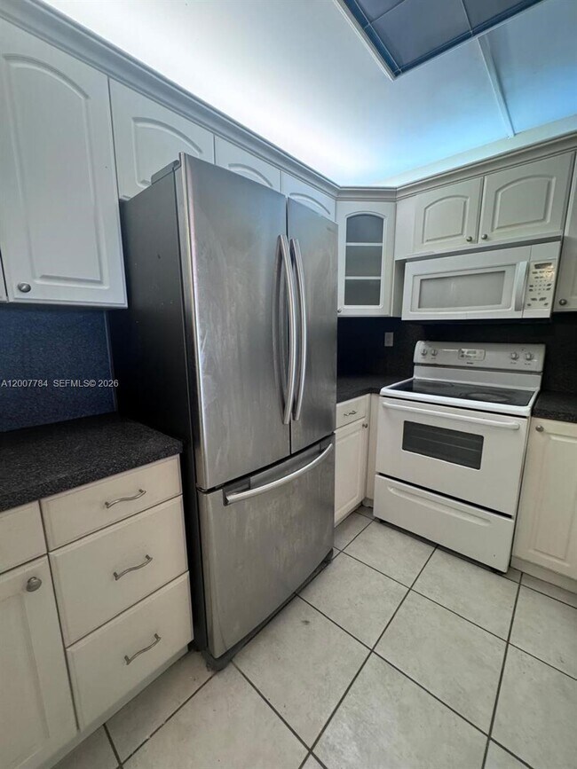 Building Photo - 4273 NW 89th Ave