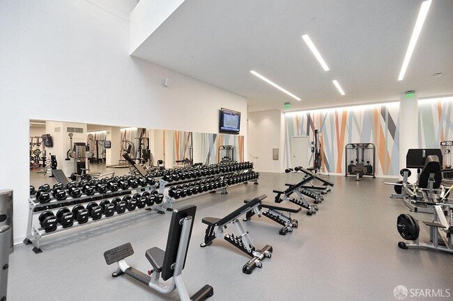 Building Photo - 318 Main St