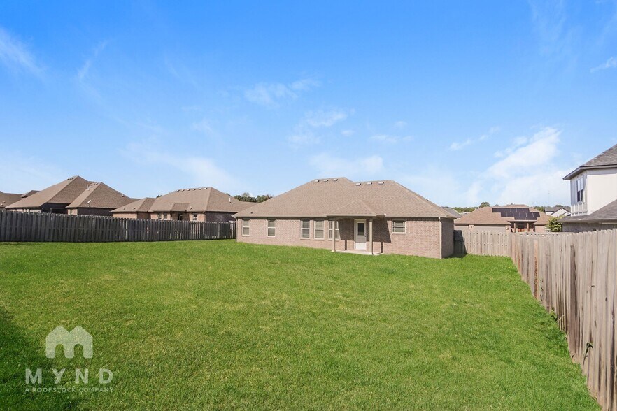 Building Photo - 1451 Aniston Rd