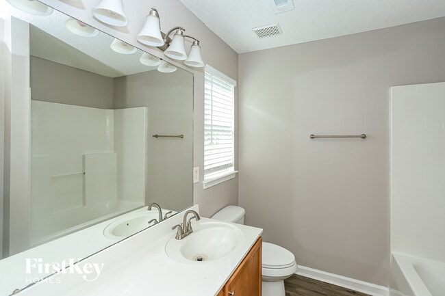 Building Photo - 933 Milkwood Ln