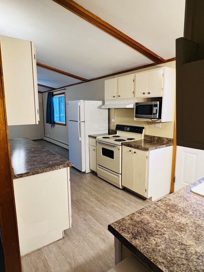 Building Photo - Single Family Home in Rib Mountain!