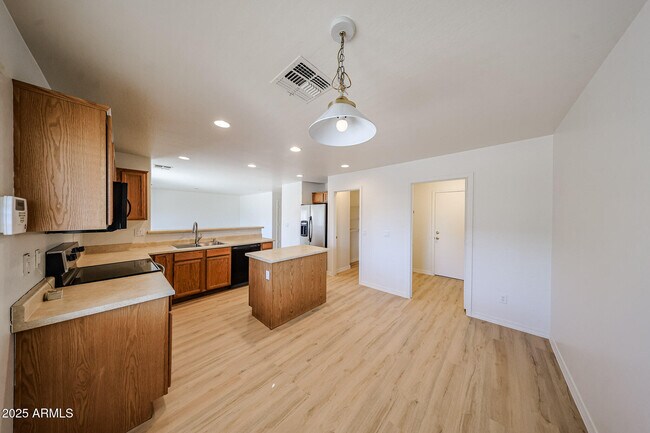 Building Photo - 11317 W College Dr