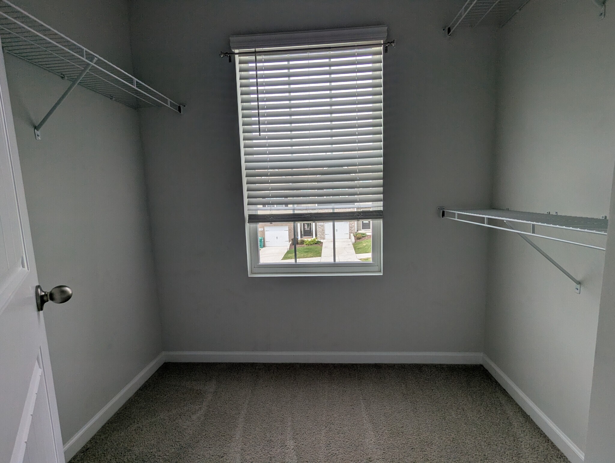 Building Photo - 645 Longtail Ln