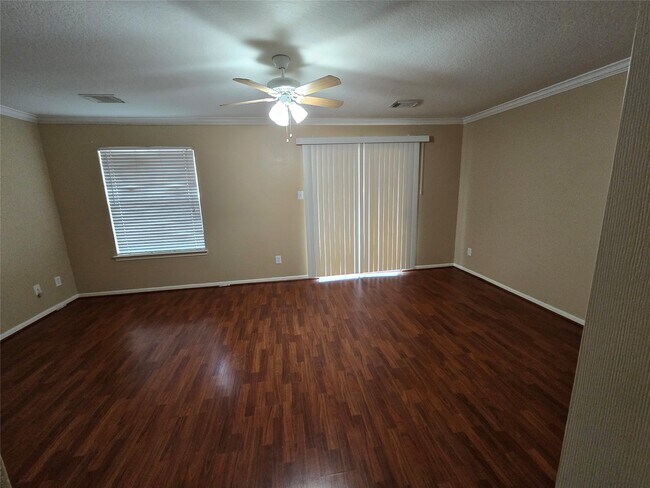 Building Photo - 3828 Shire Valley Dr